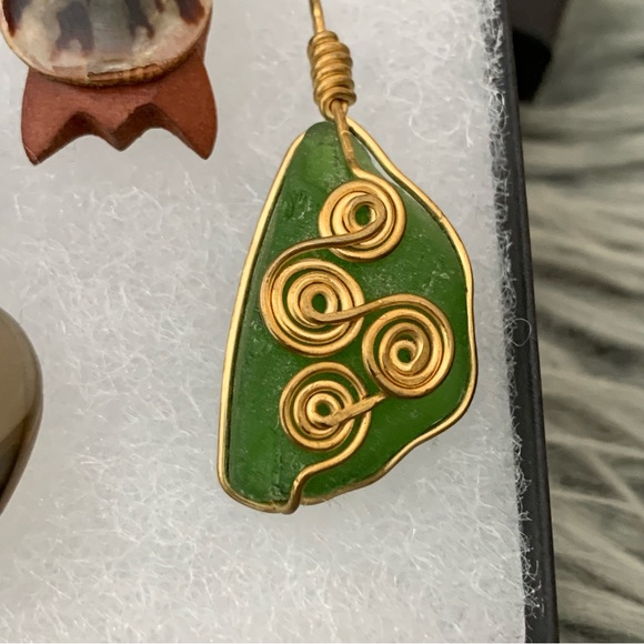 Vintage Pendants Turtle Shell Seaglass - Picture 4 of 8